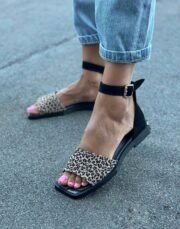 Sarah - Зображення 4