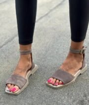 Sarah - Зображення 5