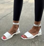 Sarah - Зображення 4