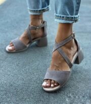 Chloe - Зображення 2