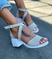 Chloe - Зображення 2