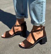 Chloe - Зображення 4