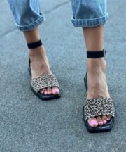 Sarah - Зображення 3