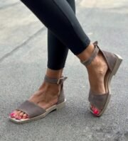 Sarah - Зображення 4