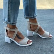 Chloe - Зображення 3