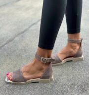 Sarah - Зображення 6